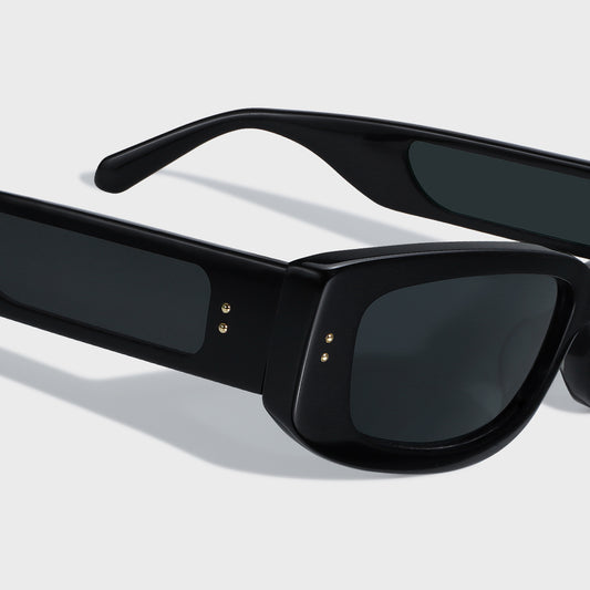 RAW 01 - BLACK